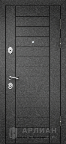 Фото «Дверь металлическая с серым напылением снаружи №2»